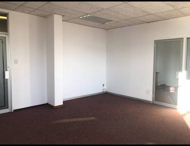 91M² OFFICE TO LET IN CRAIGHALL